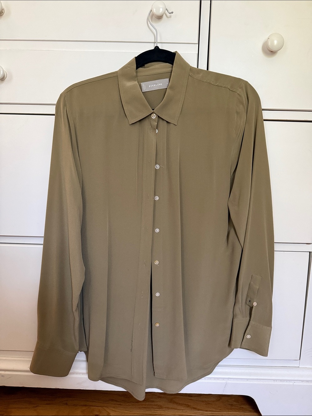 Everlane Olive Green Long-Sleeve Button-Up Shirt